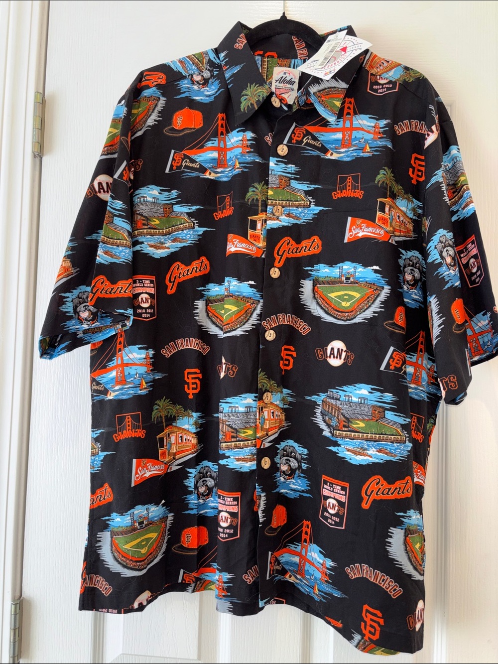 SALE-San Francisco Giants Black Hawaiian Button-Up Shirt - Aloha Brand